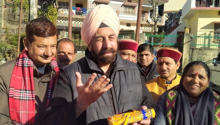 जनरल विपिन रावत को खुली छूट देने वालों के पक्ष में जनता : आरपी सिंह