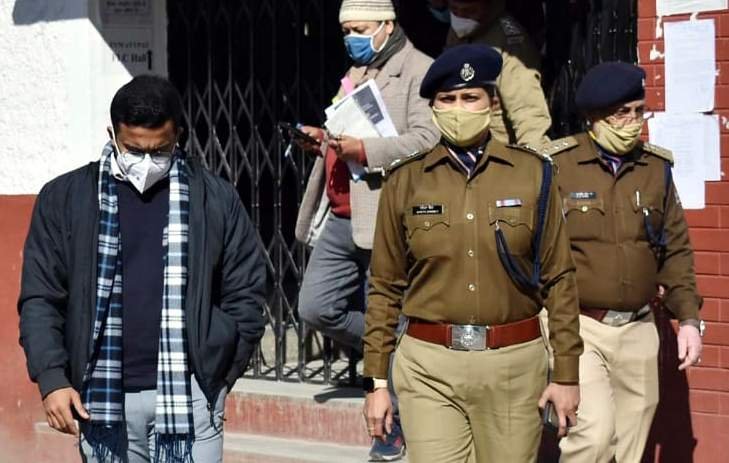डीएम और एसपी ने मतगणना केंद्र का किया निरीक्षण