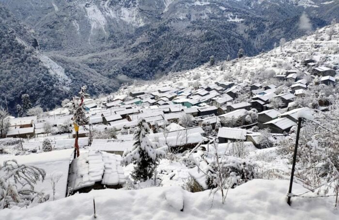 चमोली सहित राज्य के पहाड़ी जिलों में फिर बर्फवारी का अलर्ट