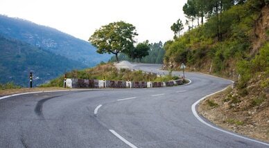 ग्रामीणों ने थराली-घाट सड़क निर्माण की मांग उठाई