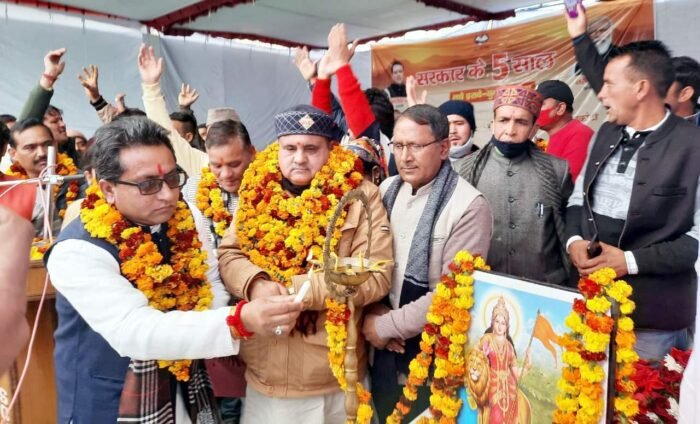 चमोली में रंगारंग कार्यक्रमों के साथ भाजपा विधायकों ने जनता के बीच रखा कार्यकाल का लेखा-जोखा