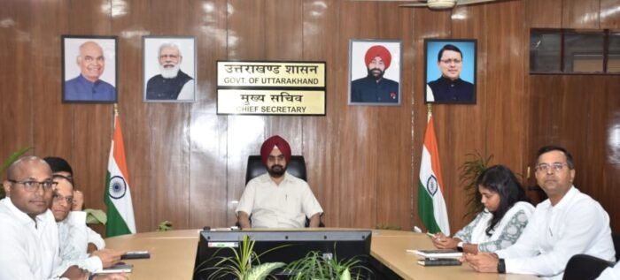 मुख्य सचिव ने अधिकारियों को पीएम गतिशक्ति के कार्यों में तेजी लाने के निर्देश