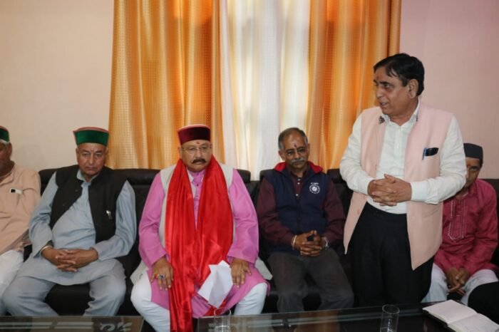 पुरातत्व अधीकारियों को खराब गुणवत्ता पर महाराज ने फटकारा
